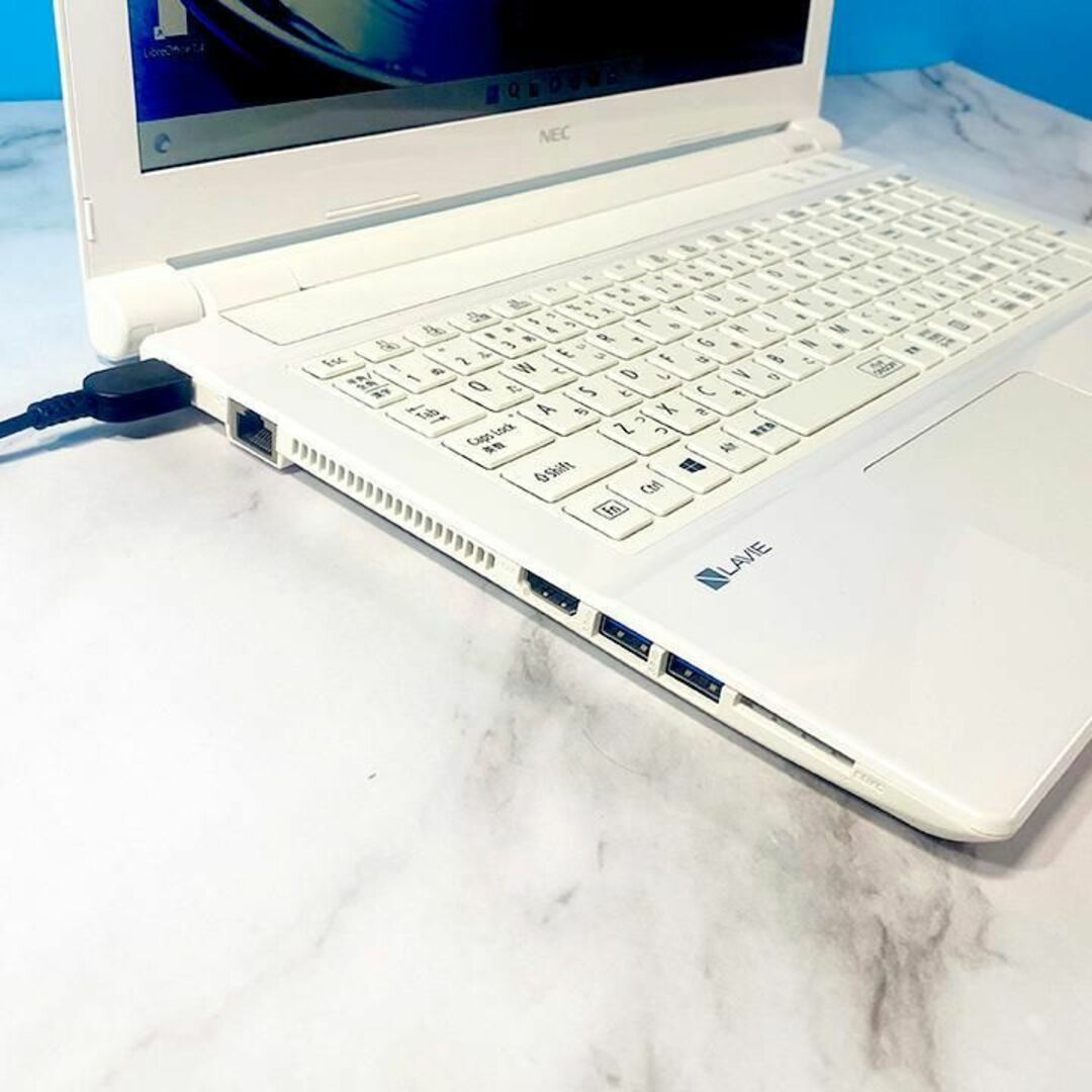 NEC(エヌイーシー)の第7世代Core i7✨メモリ16GB✨大容量SSD1TB✨白ノートパソコン スマホ/家電/カメラのPC/タブレット(ノートPC)の商品写真