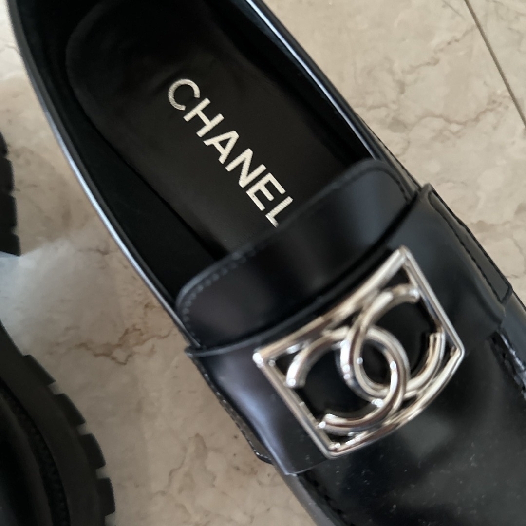 CHANEL(シャネル)のCHANEL レディースの靴/シューズ(スリッポン/モカシン)の商品写真