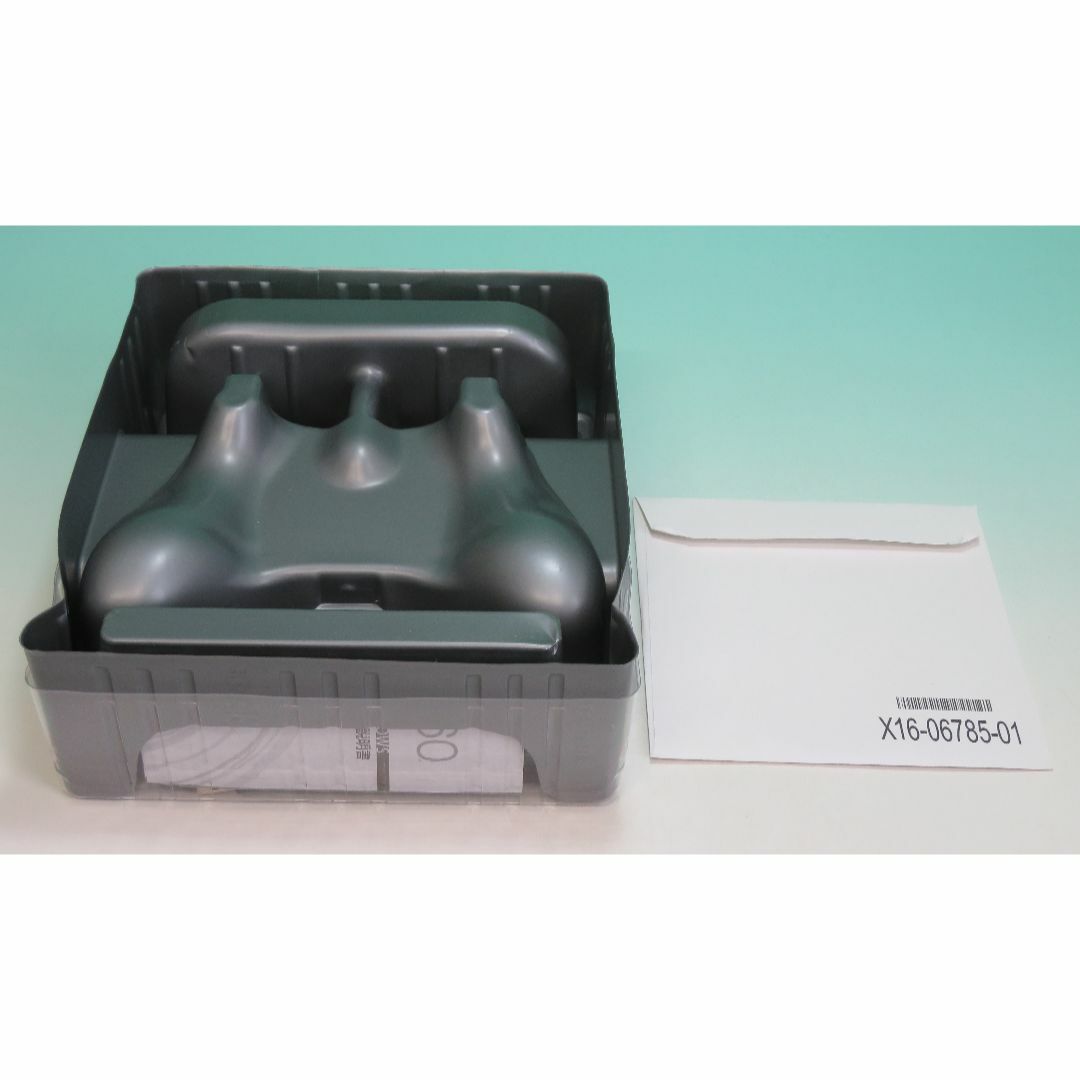 Microsoft(マイクロソフト)のマイクロソフト Xbox 360 リキッドブラック 52A-00006 新古品 エンタメ/ホビーのゲームソフト/ゲーム機本体(その他)の商品写真