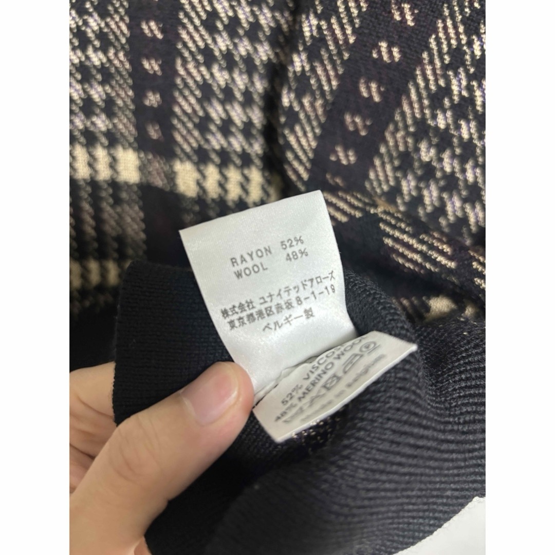 DRIES VAN NOTEN(ドリスヴァンノッテン)のほぼ未使用　dries van noten ベスト　ドリスヴァンノッテン メンズのトップス(ニット/セーター)の商品写真