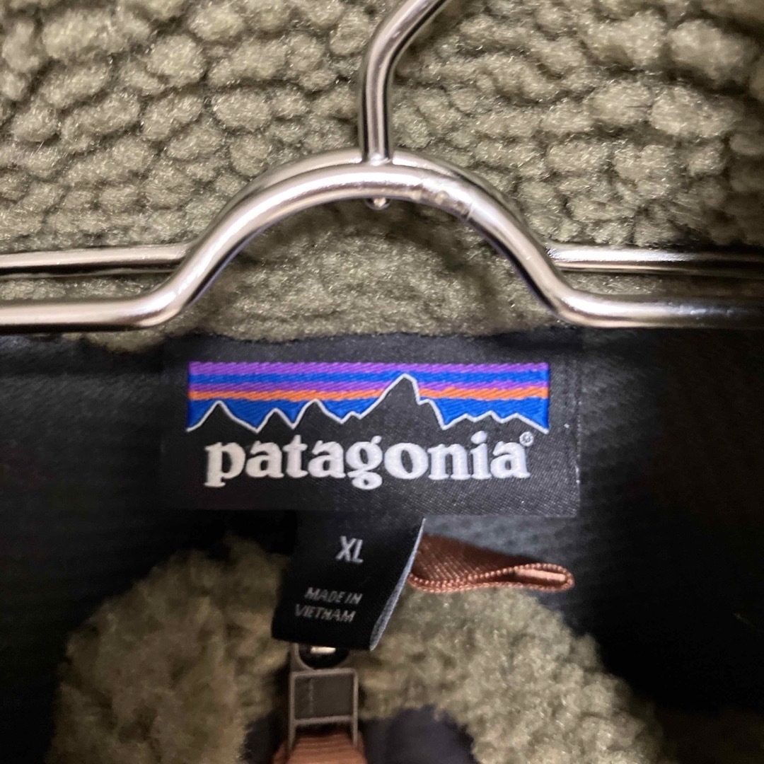 patagonia(パタゴニア)の早い者勝ち　廃盤　希少カラー　パタゴニア　フリース　レトロx カーキ メンズのジャケット/アウター(ブルゾン)の商品写真