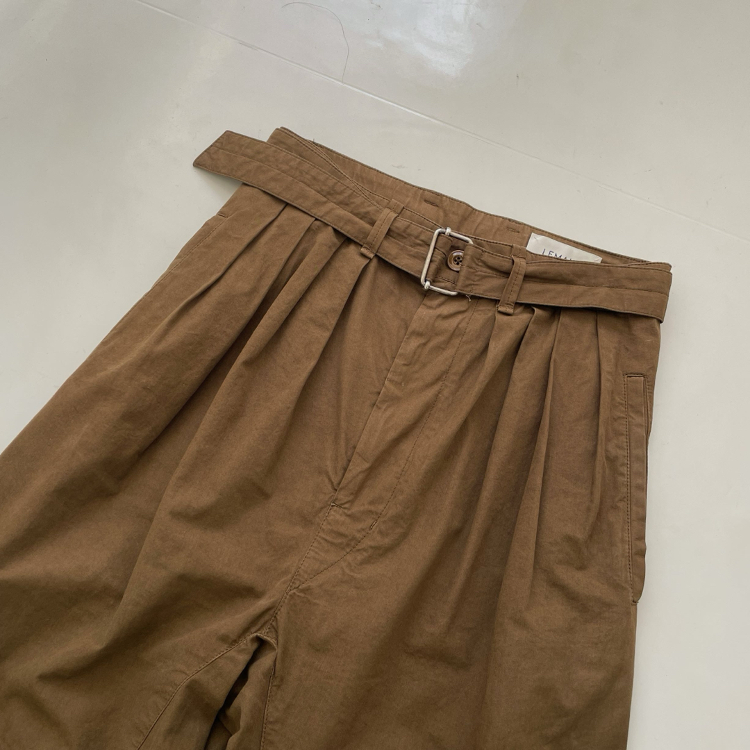 LEMAIRE(ルメール)のlemaire high-rise cotton-shell trousers レディースのパンツ(カジュアルパンツ)の商品写真