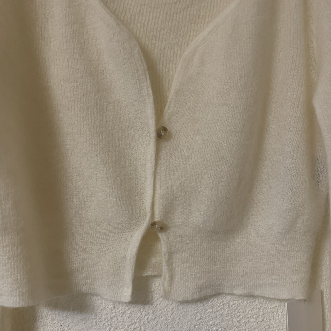 新品タグJACQUEMUS モヘアカーディガンLe Cardigan Alzou レディースのトップス(カーディガン)の商品写真