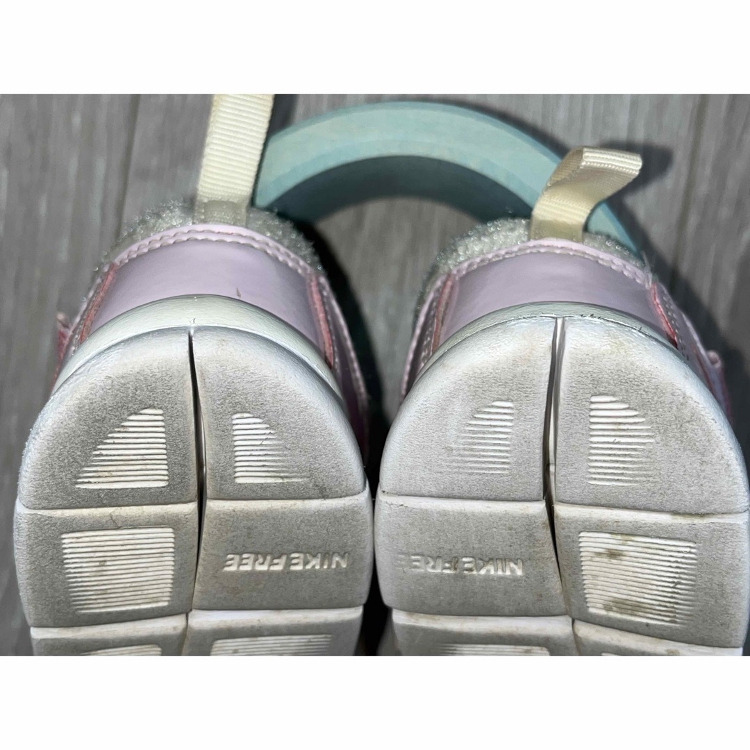NIKE(ナイキ)のナイキ　シューズ キッズ/ベビー/マタニティのベビー靴/シューズ(~14cm)(スニーカー)の商品写真