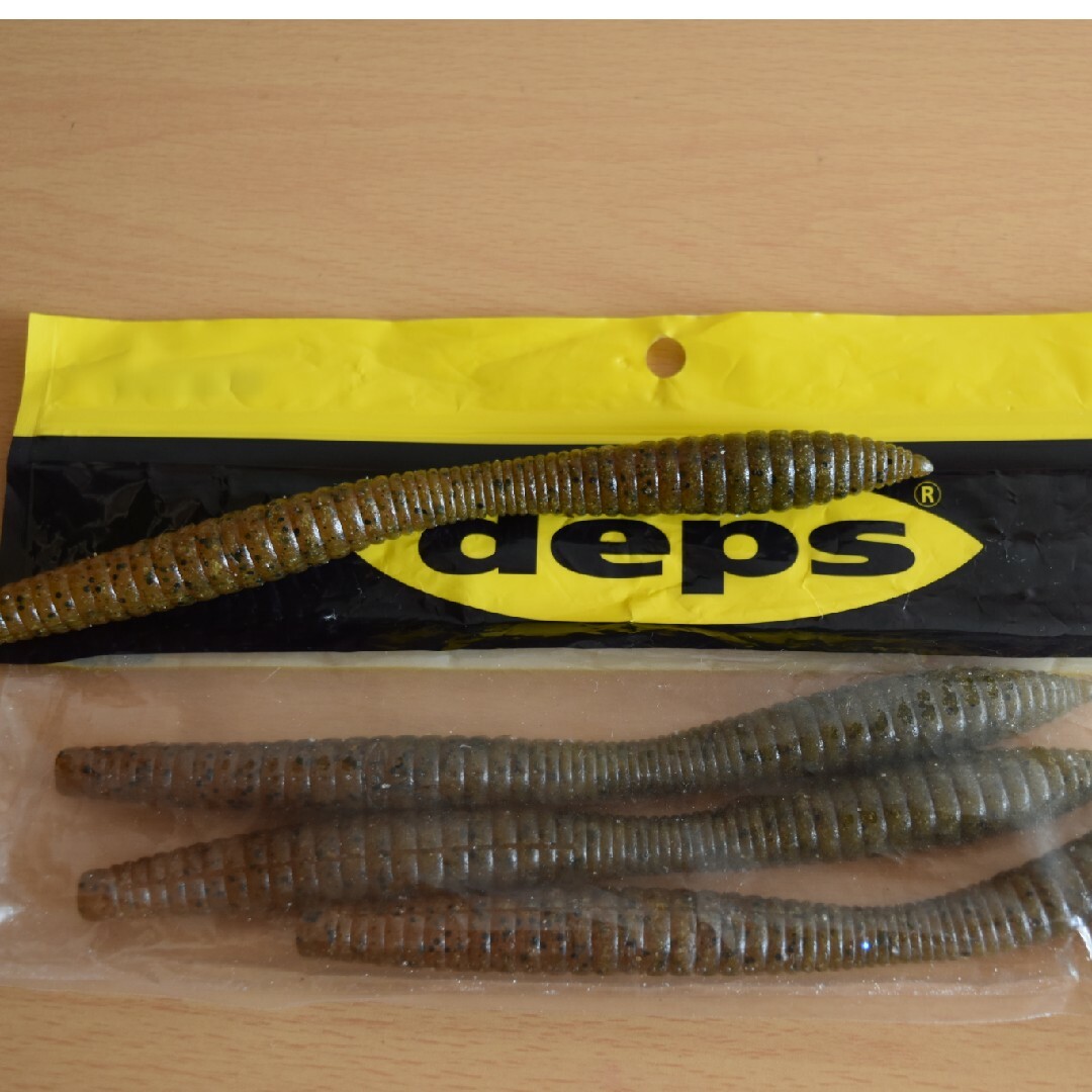 deps(デプス)のバス釣りワーム デプス ジャッカル カバースキャット4 スポーツ/アウトドアのフィッシング(ルアー用品)の商品写真