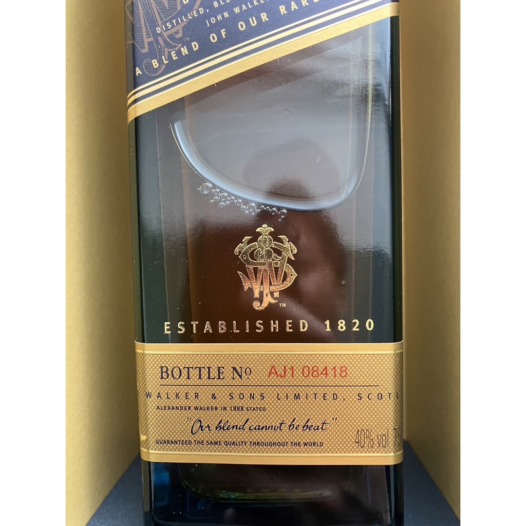ジョニーウォーカー(ジョニーウォーカー)のジョニーウォーカー　ブルー　750ml 食品/飲料/酒の酒(ウイスキー)の商品写真
