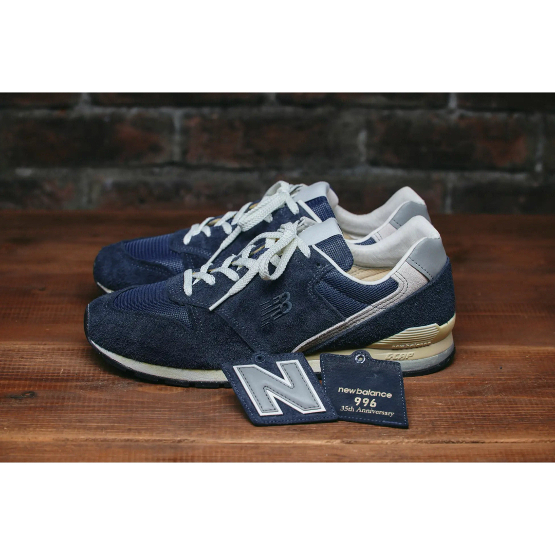 New Balance(ニューバランス)の【新品】ニューバランスNB 996 ネイビー 23.5cm☆35周年記念モデル☆ レディースの靴/シューズ(スニーカー)の商品写真