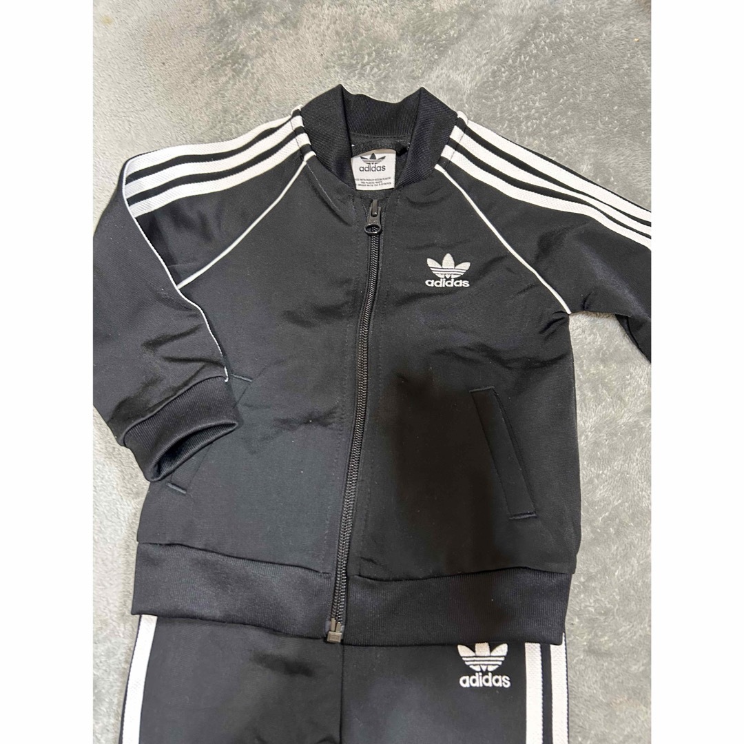 adidas(アディダス)のadidasベビー　セットアップ80 キッズ/ベビー/マタニティのベビー服(~85cm)(その他)の商品写真