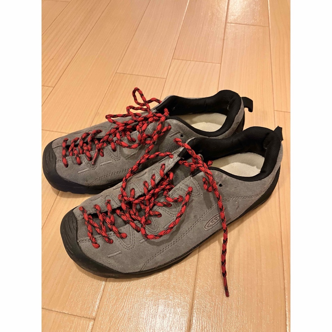 KEEN(キーン)のkeen ジャスパー　グレー メンズの靴/シューズ(スニーカー)の商品写真