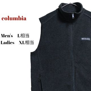 コロンビア(Columbia)の【大人気】コロンビアフリースベスト　グレー系　ワンポイントロゴ　メンズL相当古着(ベスト)