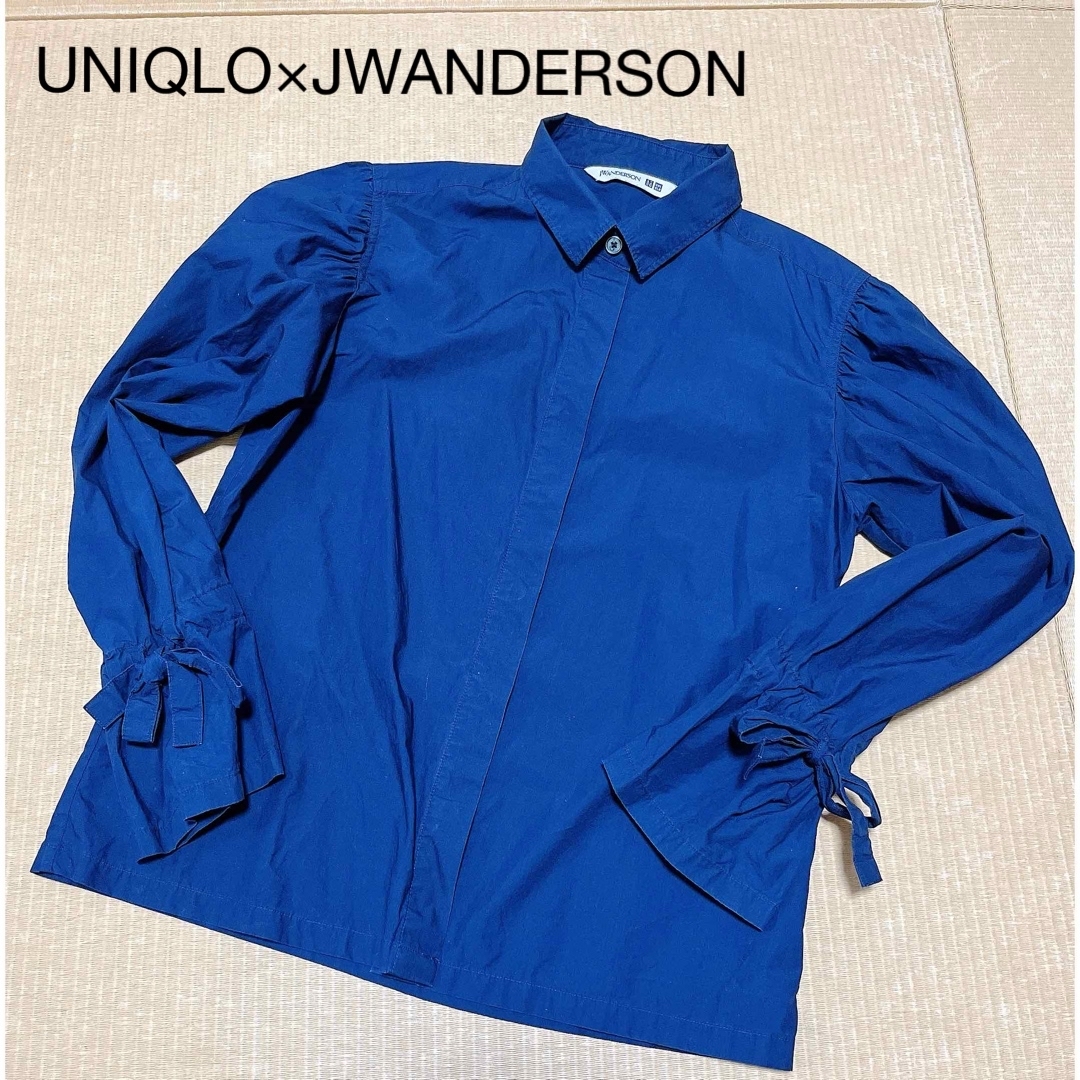 UNIQLO(ユニクロ)のUNIQLO× JW ANDERSON 長袖ブラウス　Sサイズ　長袖シャツ レディースのトップス(シャツ/ブラウス(長袖/七分))の商品写真