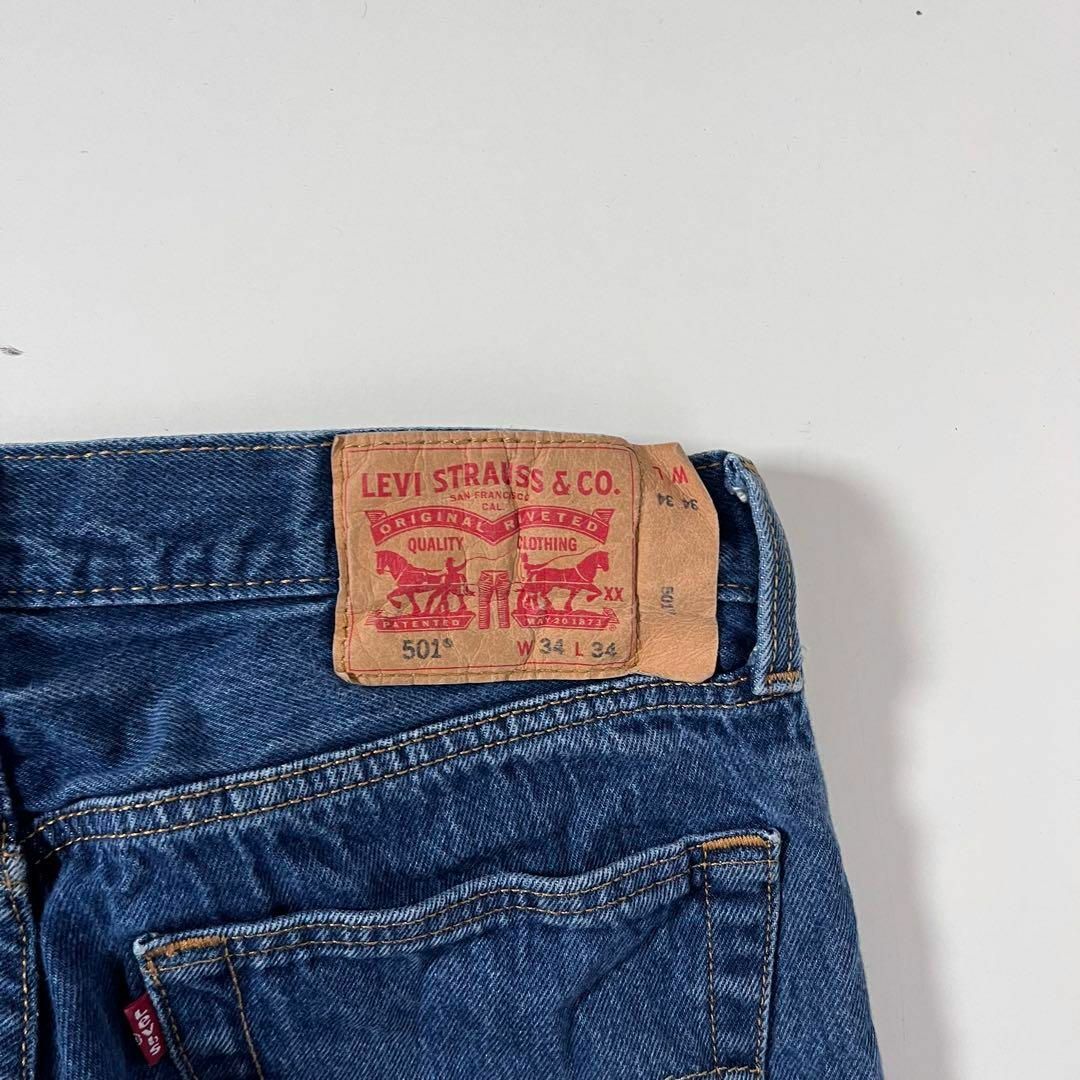 Levi's(リーバイス)のLevi's 501 デニム ブルー W34 L34 ストレート ボタンフライ メンズのパンツ(デニム/ジーンズ)の商品写真