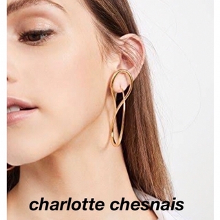 【極美品】Charlotte Chesnais  needle hoopピアス(ピアス)