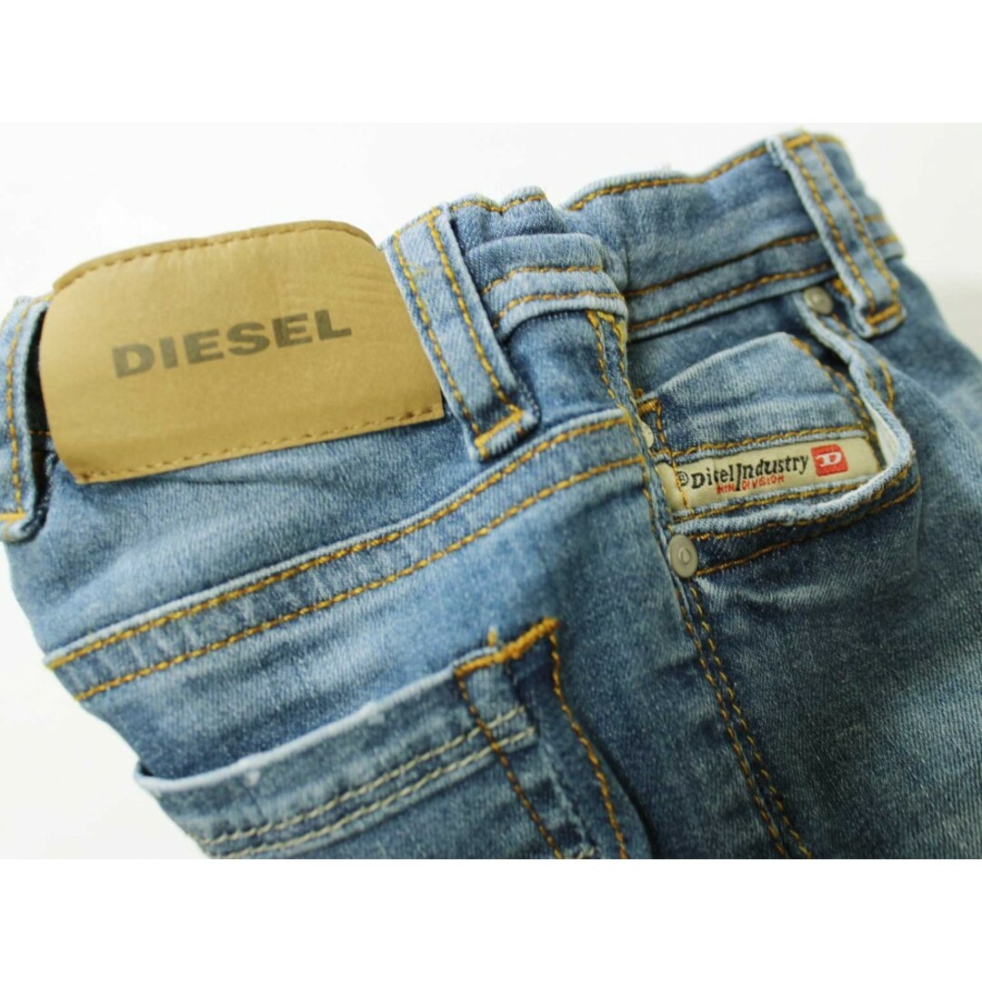 DIESEL(ディーゼル)の【値下げ!】[ディーゼルキッズ/DIESEL kids]80cm ジーンズ/デニムパンツ インディゴブルー【中古】子供服 キッズ kids ベビー服 baby 男の子 春夏秋冬 929032 bottoms キッズ/ベビー/マタニティのベビー服(~85cm)(パンツ)の商品写真