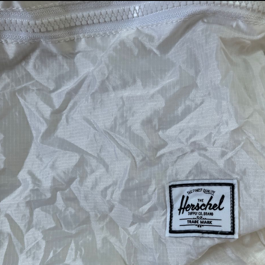 HERSCHEL(ハーシェル)のHerchel ハーシェル　エコリュック　バックパック　パッカブル　 レディースのバッグ(リュック/バックパック)の商品写真