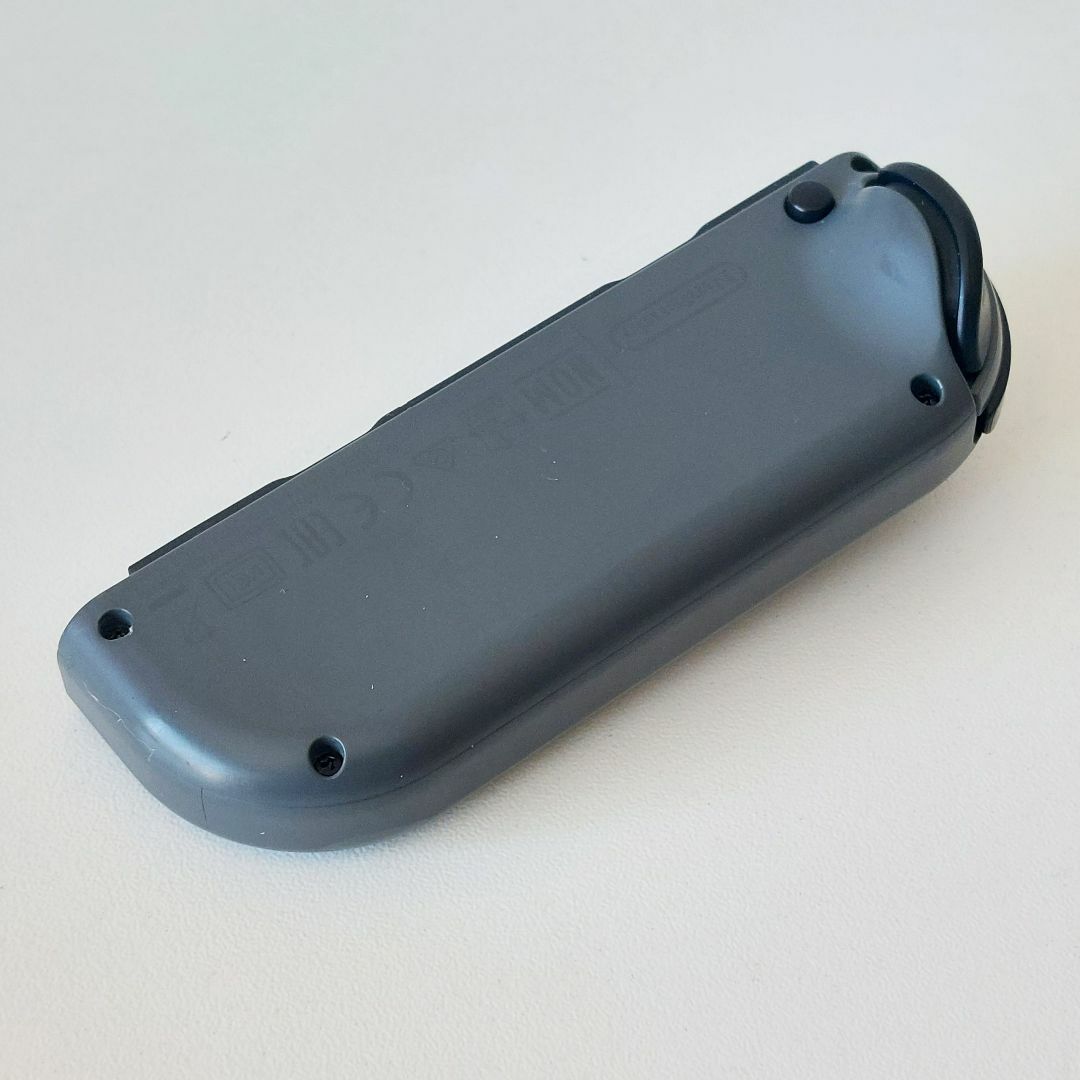 Nintendo Switch(ニンテンドースイッチ)のNintendo Switch Joy-Con ジョイコン 左 灰色黒色 グレー エンタメ/ホビーのゲームソフト/ゲーム機本体(その他)の商品写真