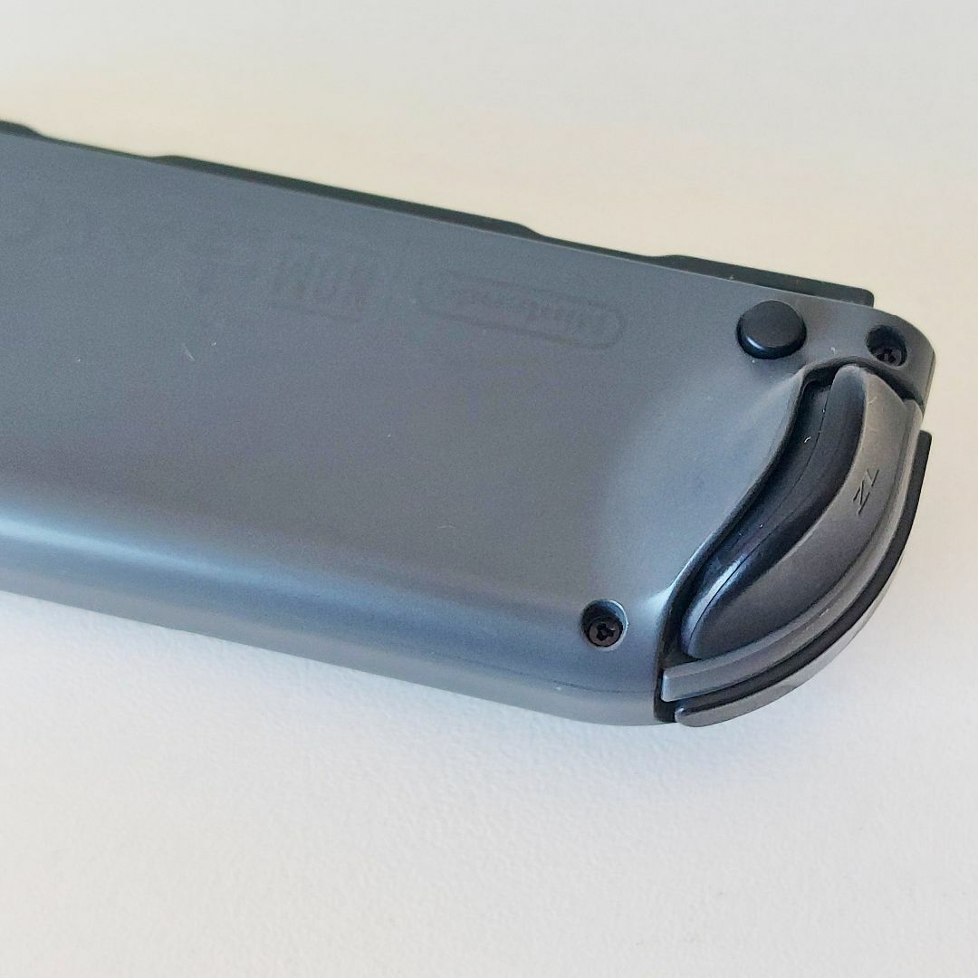 Nintendo Switch(ニンテンドースイッチ)のNintendo Switch Joy-Con ジョイコン 左 灰色黒色 グレー エンタメ/ホビーのゲームソフト/ゲーム機本体(その他)の商品写真