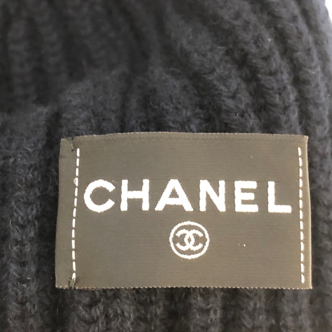 CHANEL(シャネル)の　シャネル CHANEL スパンコールロゴニットキャップ ネイビー カシミア レディース レディースの帽子(ニット帽/ビーニー)の商品写真