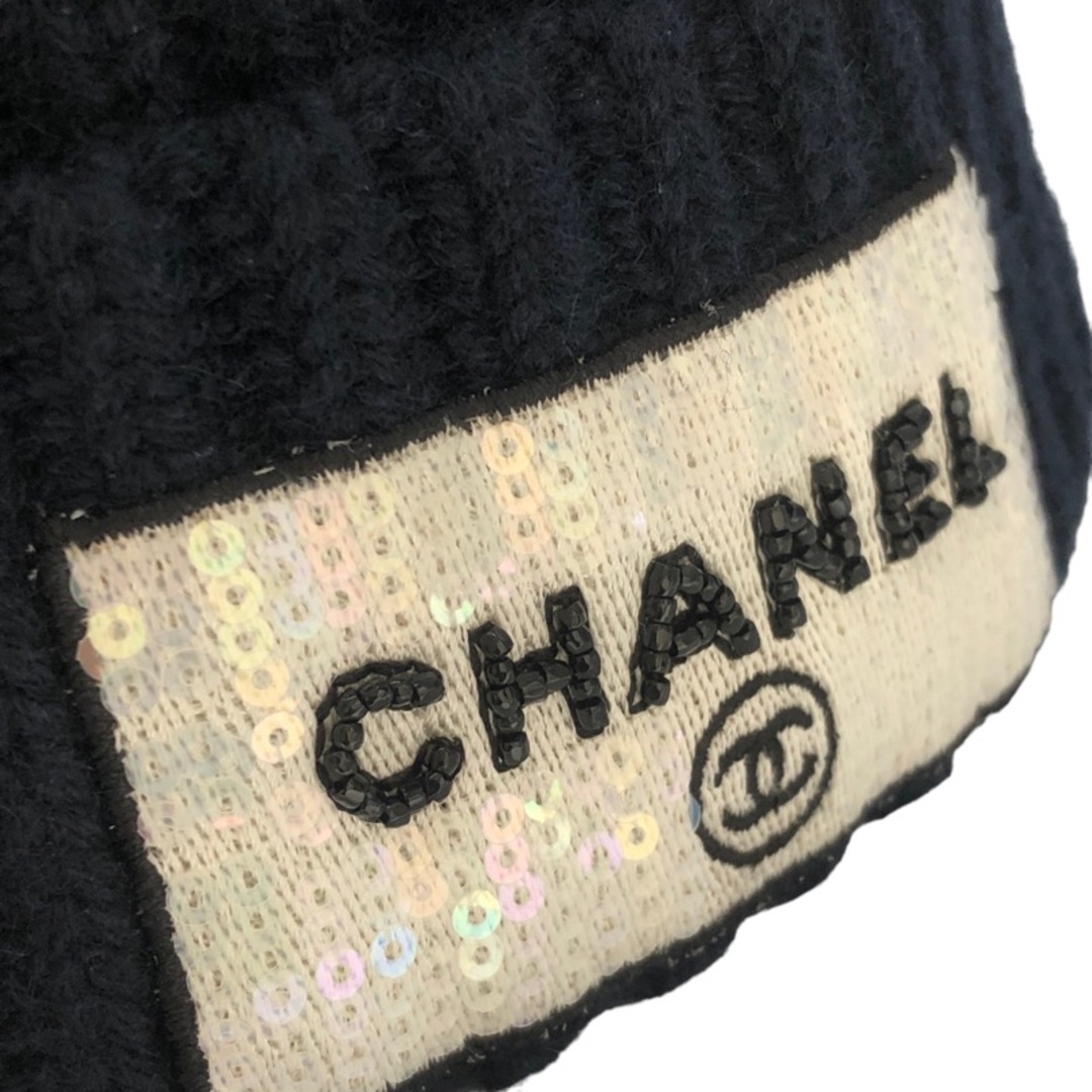 CHANEL(シャネル)の　シャネル CHANEL スパンコールロゴニットキャップ ネイビー カシミア レディース レディースの帽子(ニット帽/ビーニー)の商品写真