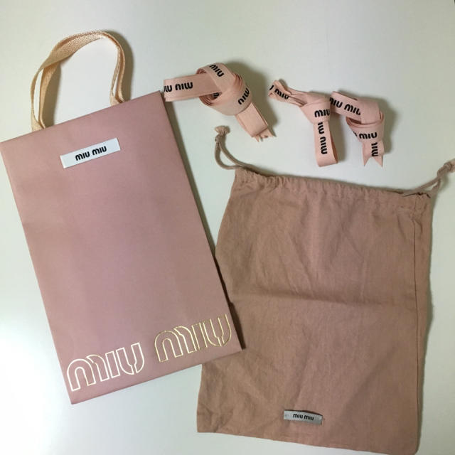 miumiu(ミュウミュウ)のmiumiu 保存袋 レディースのバッグ(ショップ袋)の商品写真