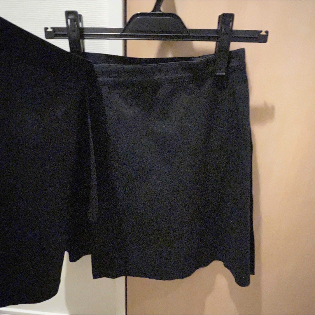 agnes b.(アニエスベー)のアニエスベー　スカート　ラップスカート　黒　ブラック レディースのスカート(ミニスカート)の商品写真