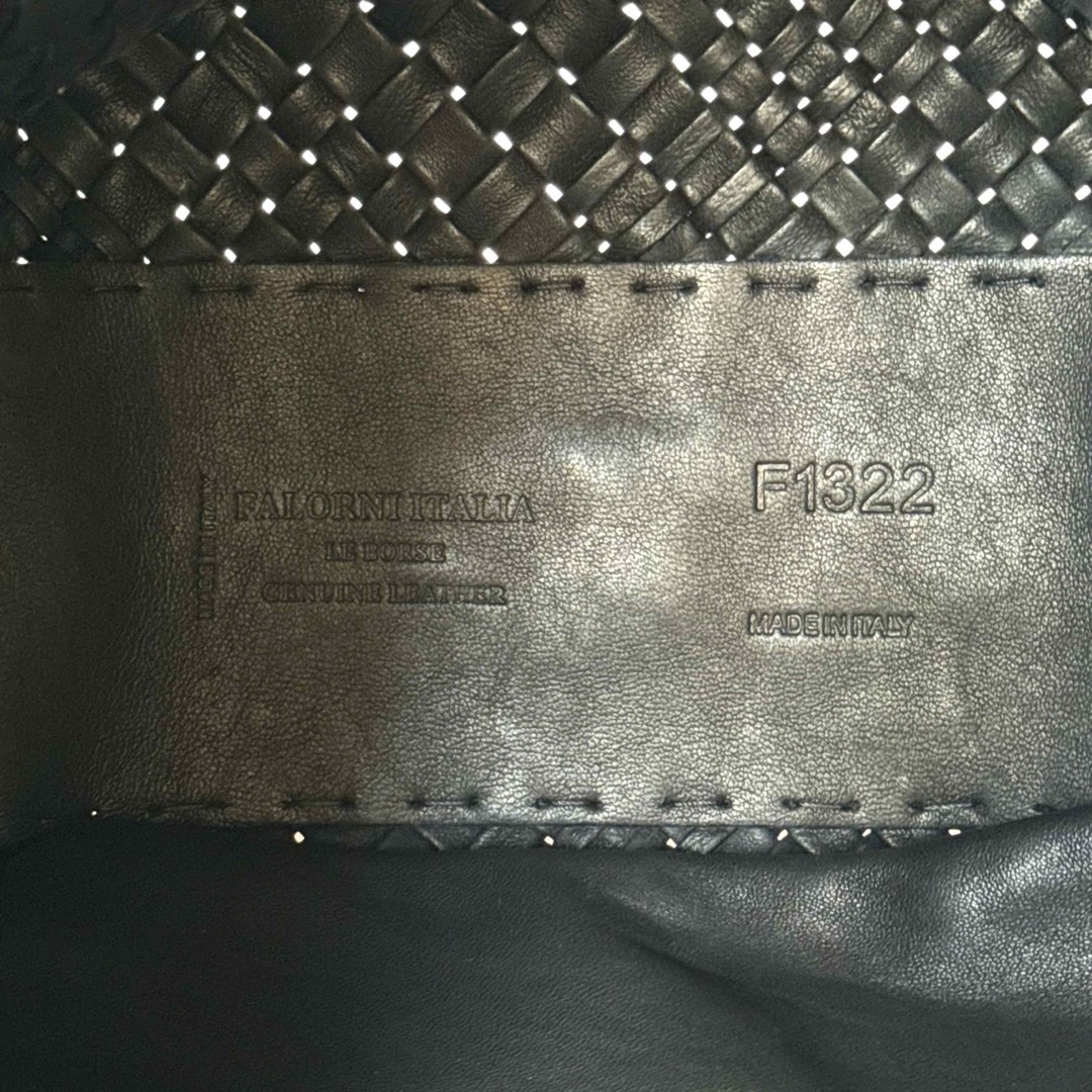 FALORNI(ファロルニ)の専用品 FALORNI イントレチャート 黒 ハンドバッグ定価198,000円 レディースのバッグ(ハンドバッグ)の商品写真