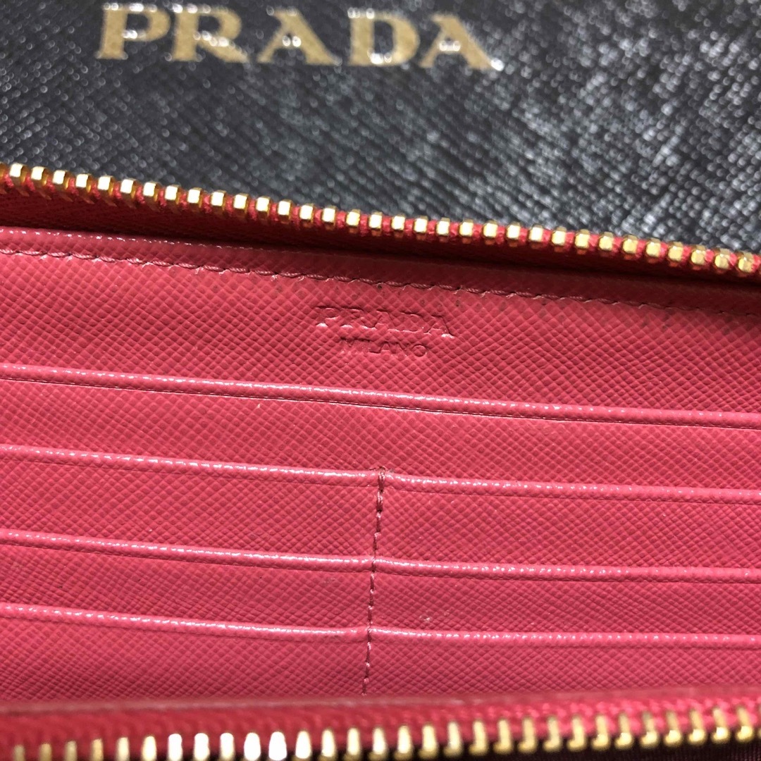 PRADA(プラダ)のPRADA 財布 レディースのファッション小物(財布)の商品写真