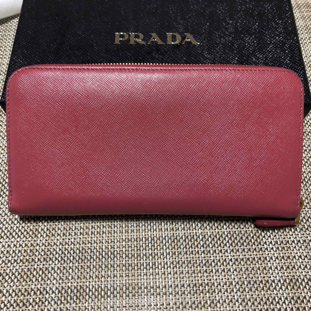 PRADA(プラダ)のPRADA 財布 レディースのファッション小物(財布)の商品写真