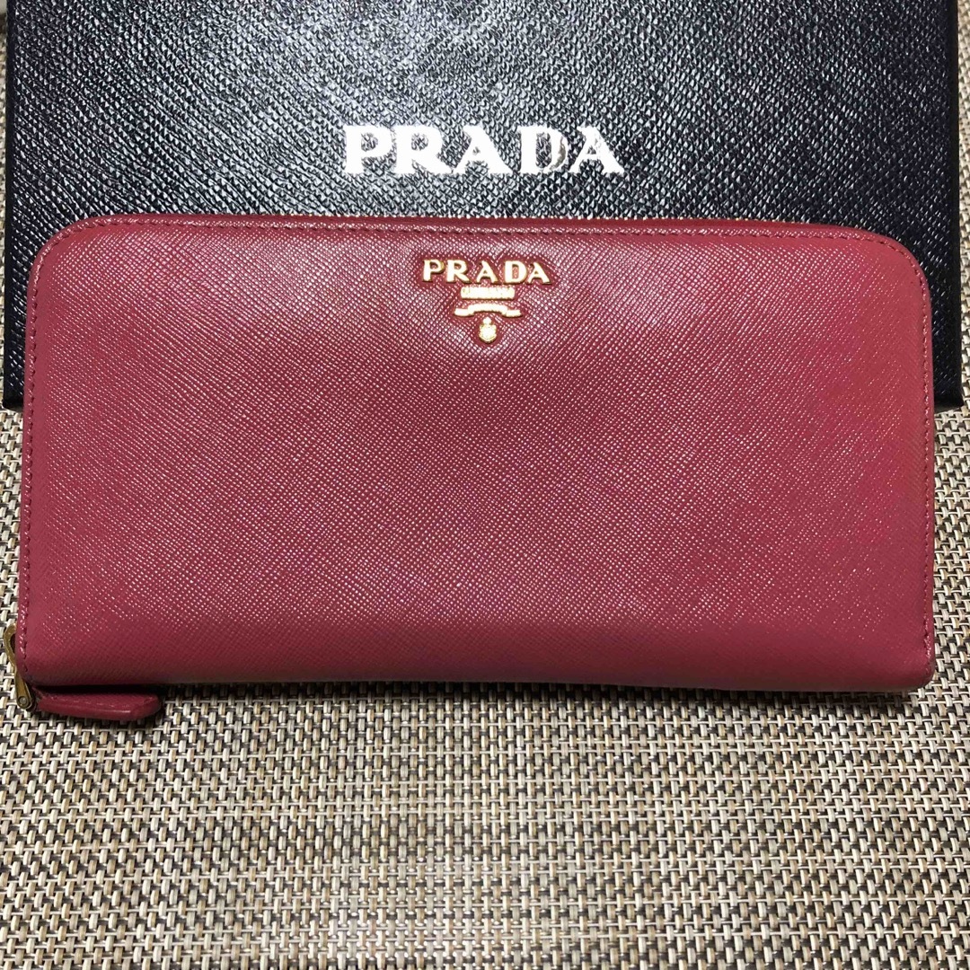 PRADA(プラダ)のPRADA 財布 レディースのファッション小物(財布)の商品写真