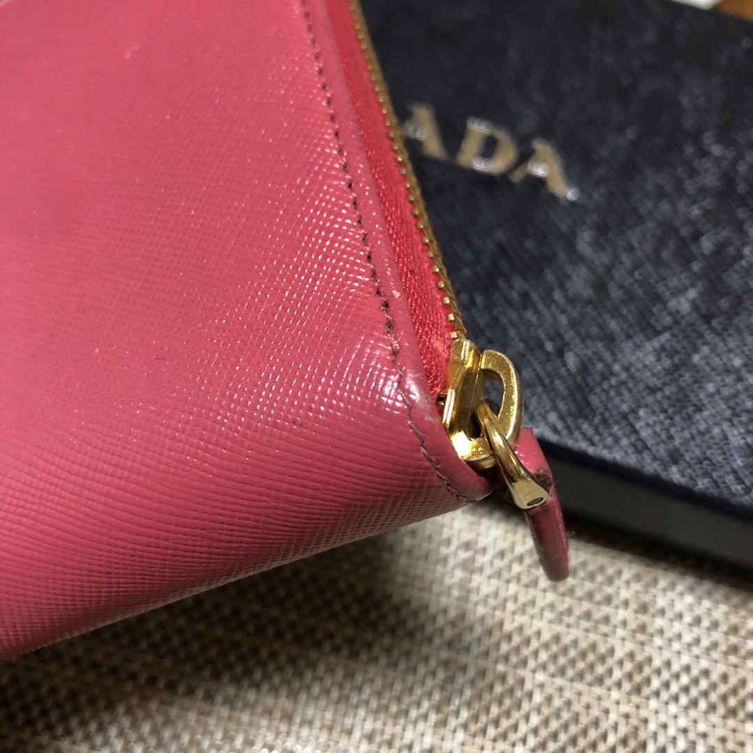 PRADA(プラダ)のPRADA 財布 レディースのファッション小物(財布)の商品写真