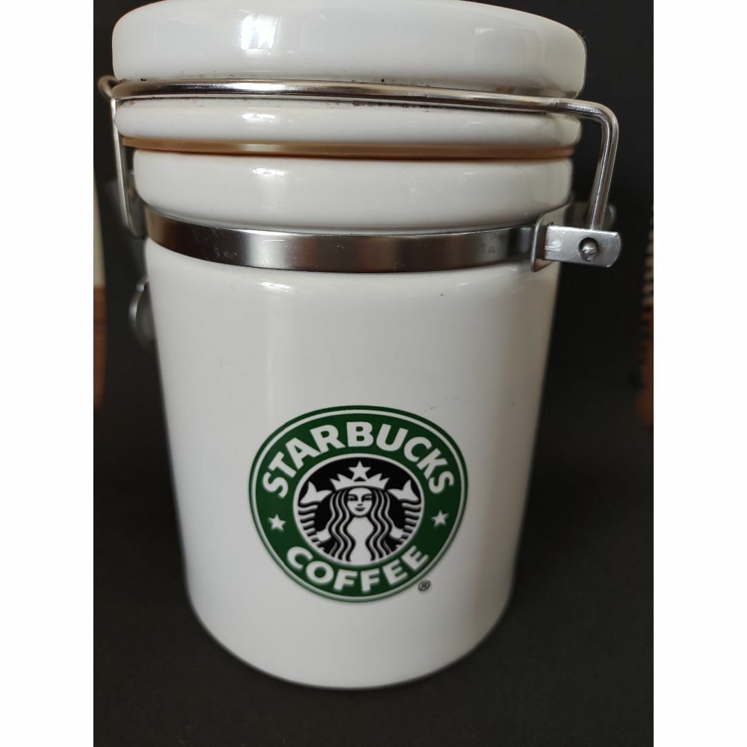 スターバックス 陶器キャニスター コーヒー豆保存容器 インテリア/住まい/日用品のキッチン/食器(収納/キッチン雑貨)の商品写真