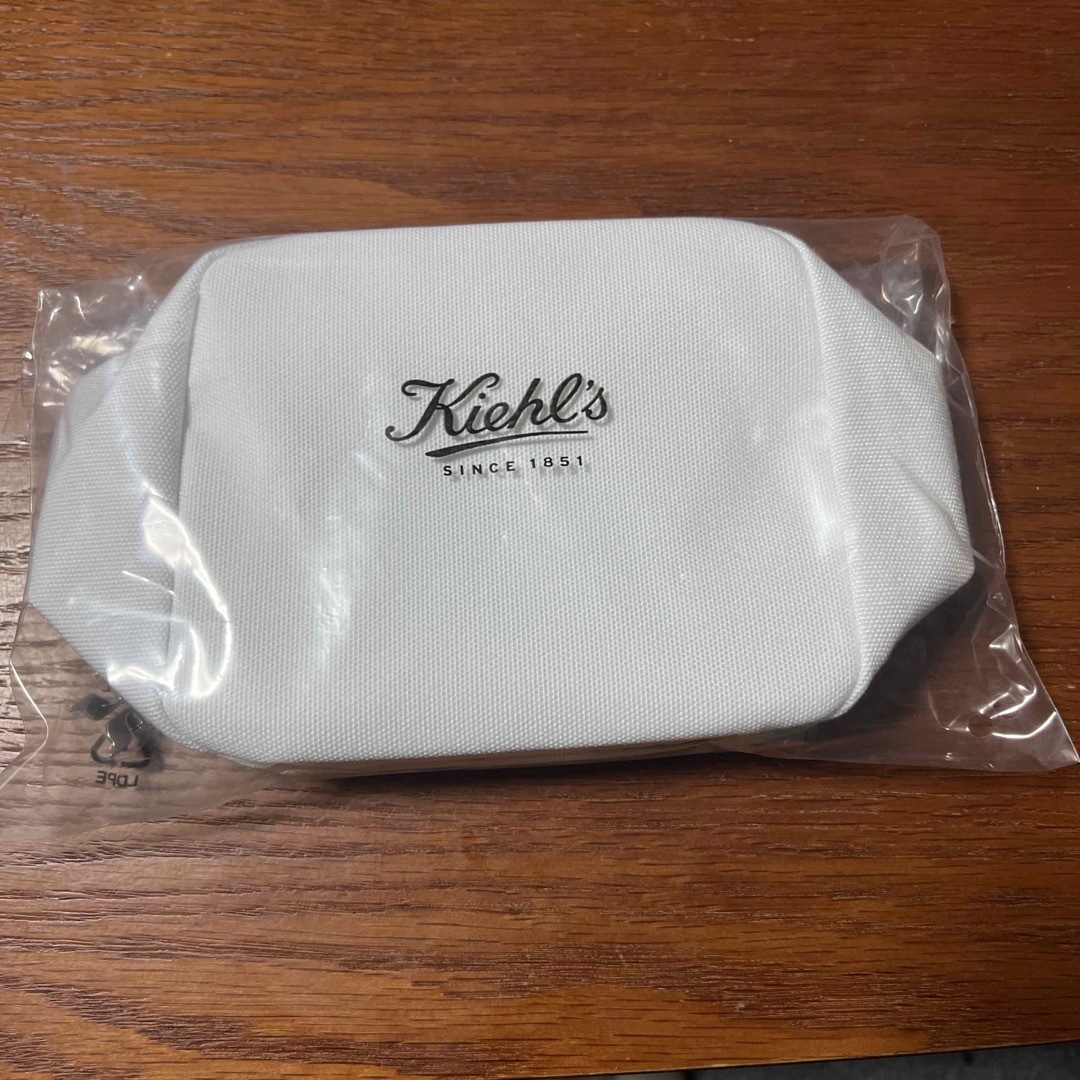 Kiehl's(キールズ)のキールズ　アメニティ レディースのファッション小物(ポーチ)の商品写真