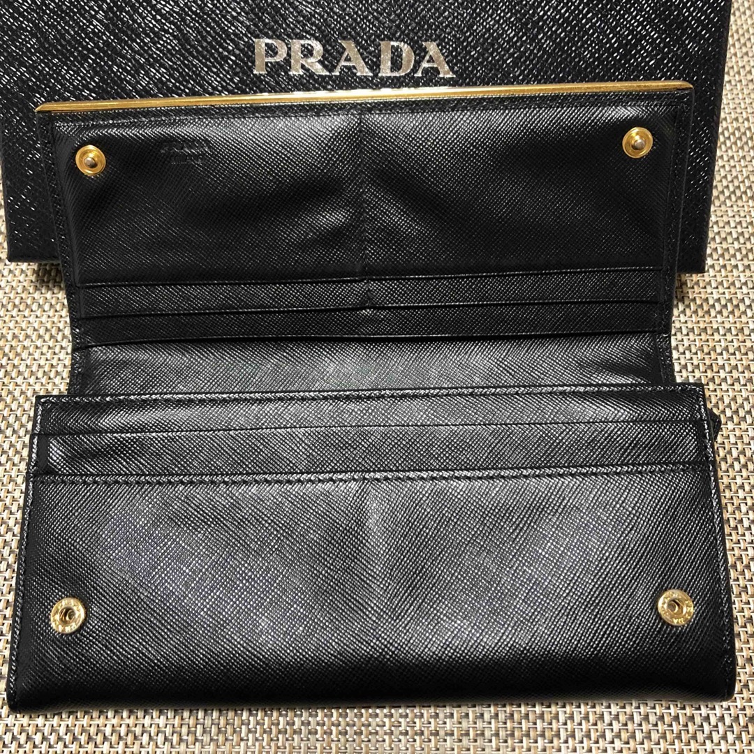 PRADA(プラダ)のPRADA 財布 レディースのファッション小物(財布)の商品写真