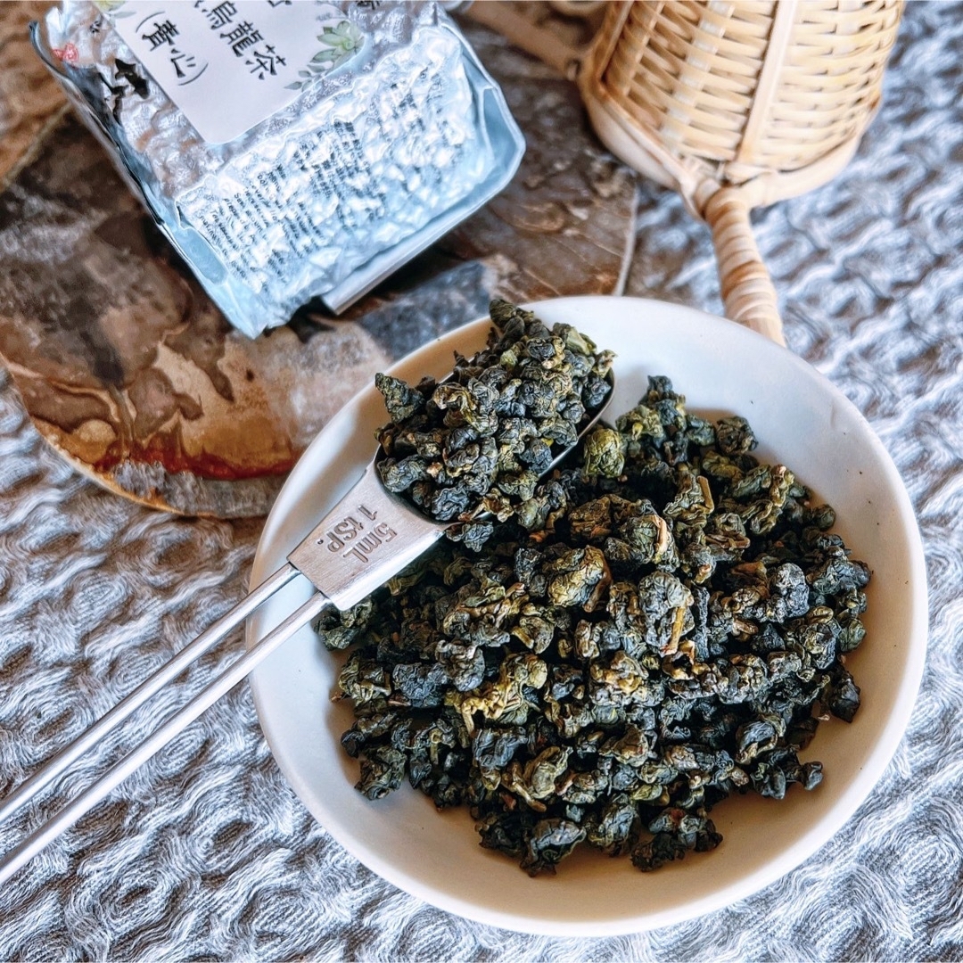 ［H様専用］台湾茶 鹿谷高山凍頂烏龍茶(青心)60g 2つ 食品/飲料/酒の飲料(茶)の商品写真