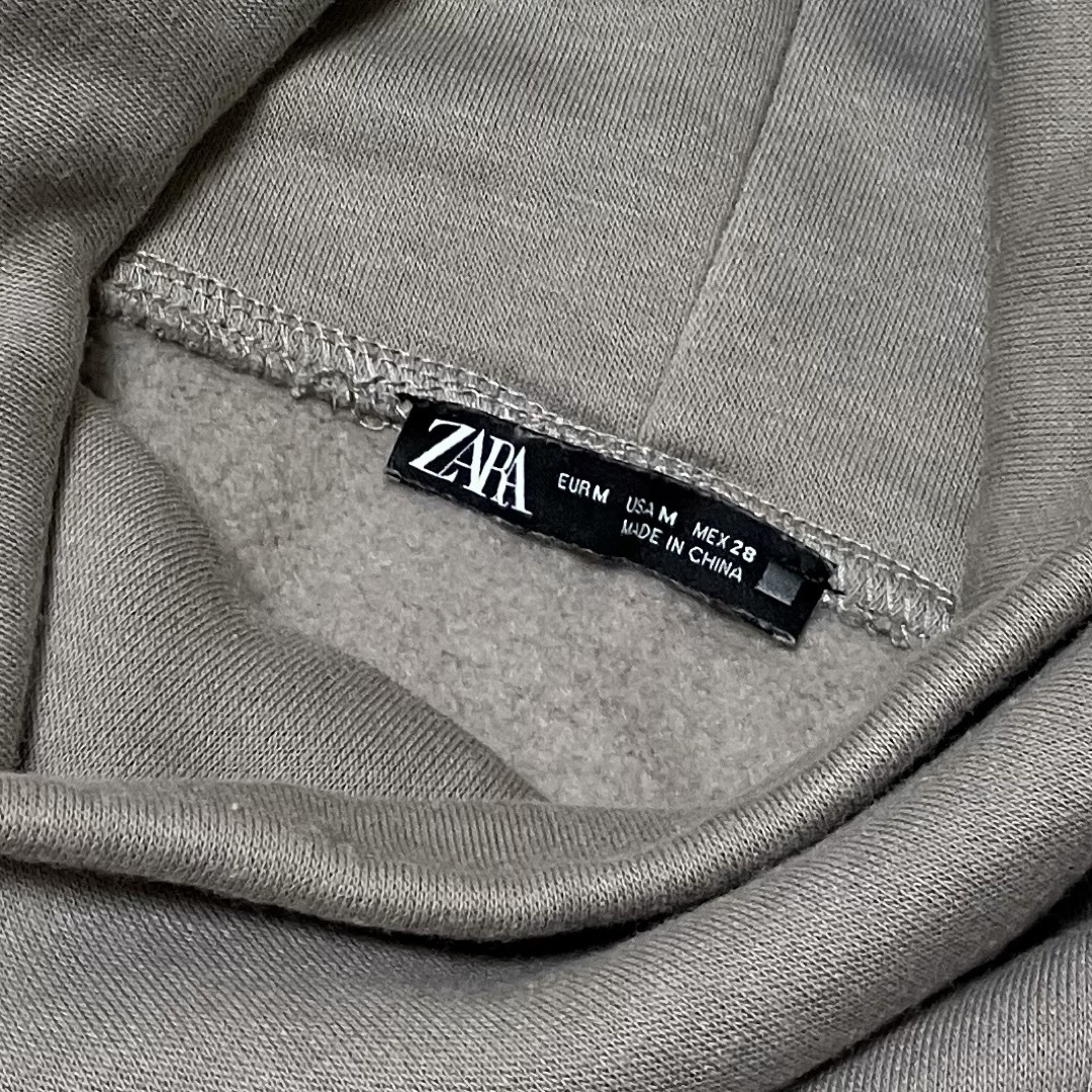 ZARA(ザラ)のZARA ザラ 長袖ハイネックスウェットシャツ M レディースのトップス(トレーナー/スウェット)の商品写真