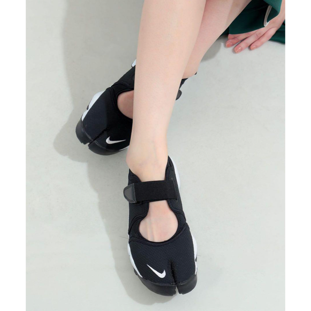 NIKE(ナイキ)の【新品】Nike WMNS Air Rift BR "Black/White" レディースの靴/シューズ(スニーカー)の商品写真