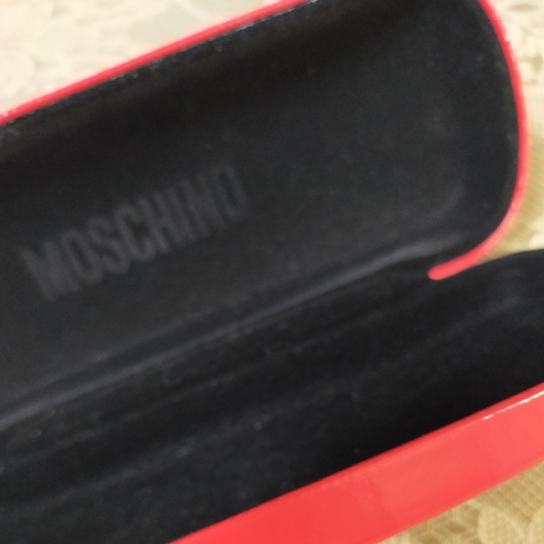 Salvatore Ferragamo(サルヴァトーレフェラガモ)の新品♡Ferragamo・MOSCHINO♡メガネケース メガネ拭き 4点セット レディースのファッション小物(サングラス/メガネ)の商品写真