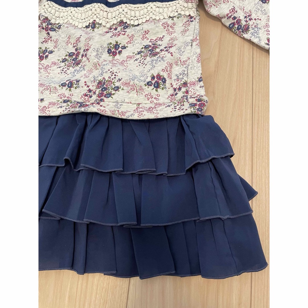 ベルメゾン(ベルメゾン)の花柄ワンピース　ディズニースカッツ　110cm キッズ/ベビー/マタニティのキッズ服女の子用(90cm~)(ワンピース)の商品写真