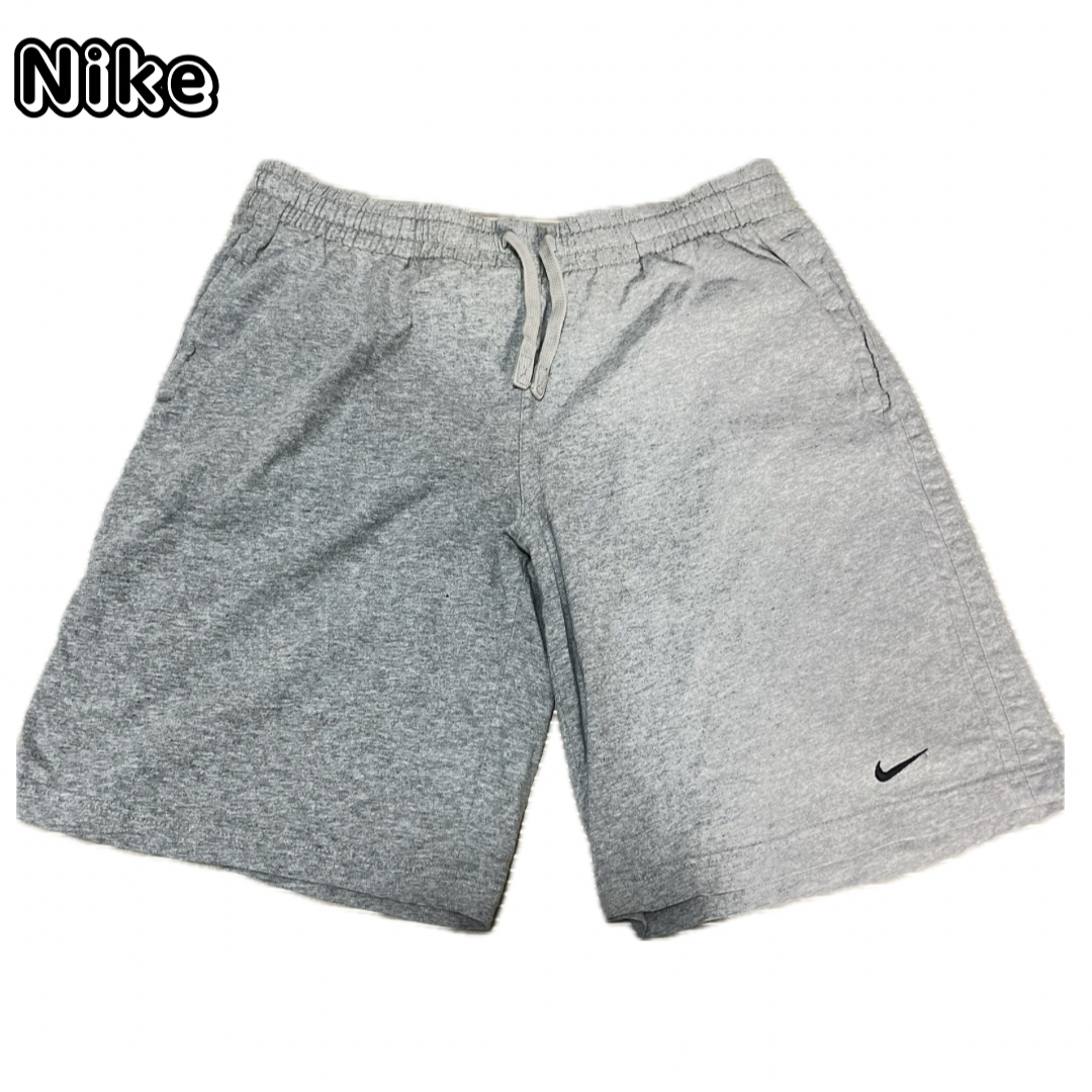 NIKE(ナイキ)のナイキ　ショートパンツ　XL グレー　w45 メンズのパンツ(ショートパンツ)の商品写真