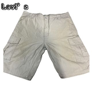 リーバイス(Levi's)のリーバイス　ハーフパンツ　カーゴパンツ　XL グレー　w53(ワークパンツ/カーゴパンツ)