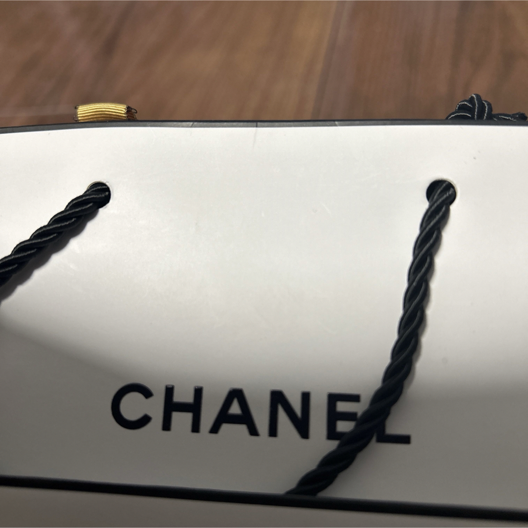 CHANEL(シャネル)のCHANEL  シャネルショッパー　紙袋　ミニサイズ レディースのバッグ(ショップ袋)の商品写真