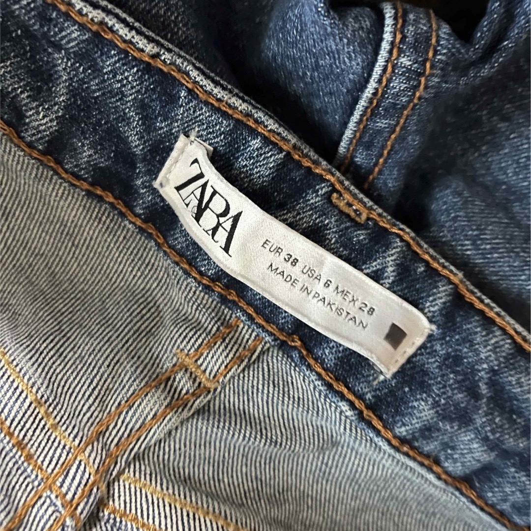 ZARA(ザラ)のZARA フレアパンツ レディースのパンツ(デニム/ジーンズ)の商品写真