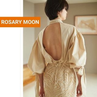 ロザリームーン(Rosary moon)のロザリームーン　バックオープンタックシャツ　ブラウス　リボン　ギャザー　肌見せ(シャツ/ブラウス(長袖/七分))