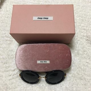 ミュウミュウ(miumiu)のmiumiu ノワールサングラス(サングラス/メガネ)