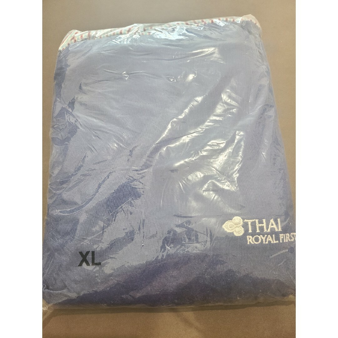 タイ航空　ファーストクラス　パジャマ　メンズ　XLサイズ メンズのメンズ その他(その他)の商品写真