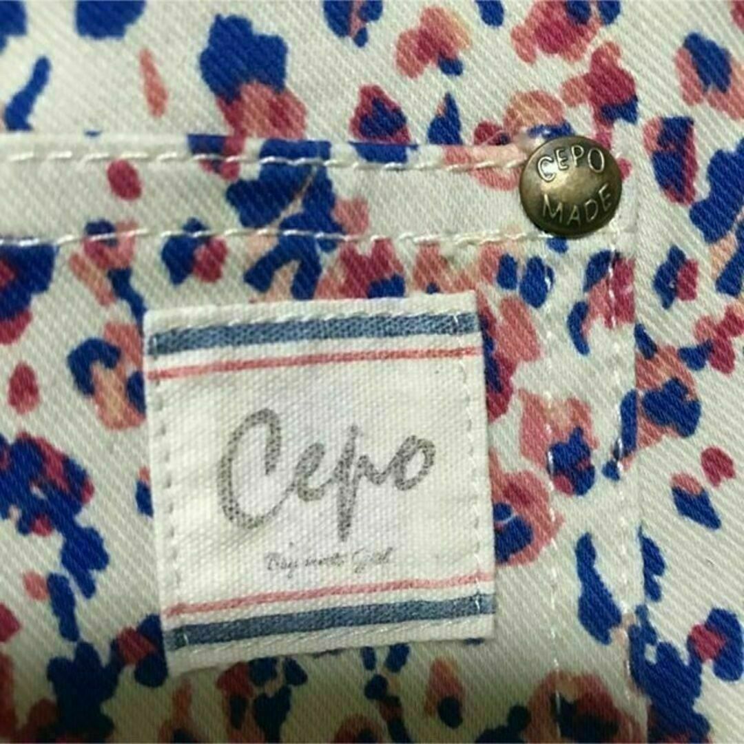 CEPO(セポ)の★新品★cepo★セポ ストレッチ パンツ 薄手 デニム レディース M 総柄 レディースのパンツ(デニム/ジーンズ)の商品写真