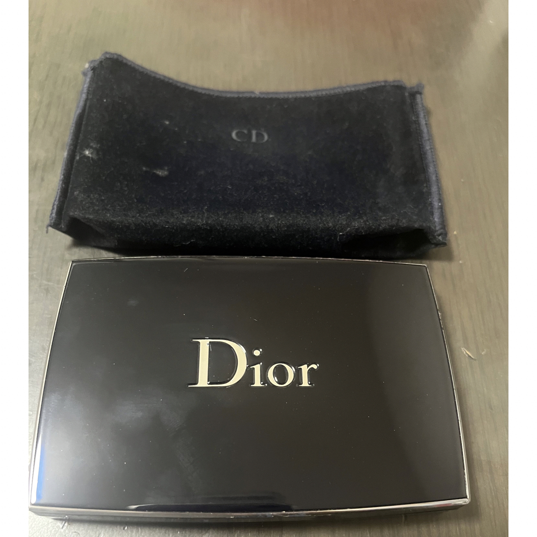 Christian Dior(クリスチャンディオール)のDior ディオール ファンデーション　ケース　スポンジ　カバーセット コスメ/美容のベースメイク/化粧品(ファンデーション)の商品写真