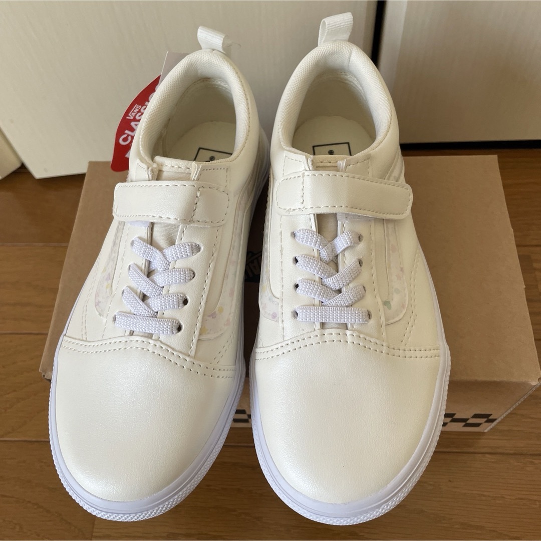 VANS(ヴァンズ)のオールドスクール　箱無し キッズ/ベビー/マタニティのキッズ靴/シューズ(15cm~)(スニーカー)の商品写真