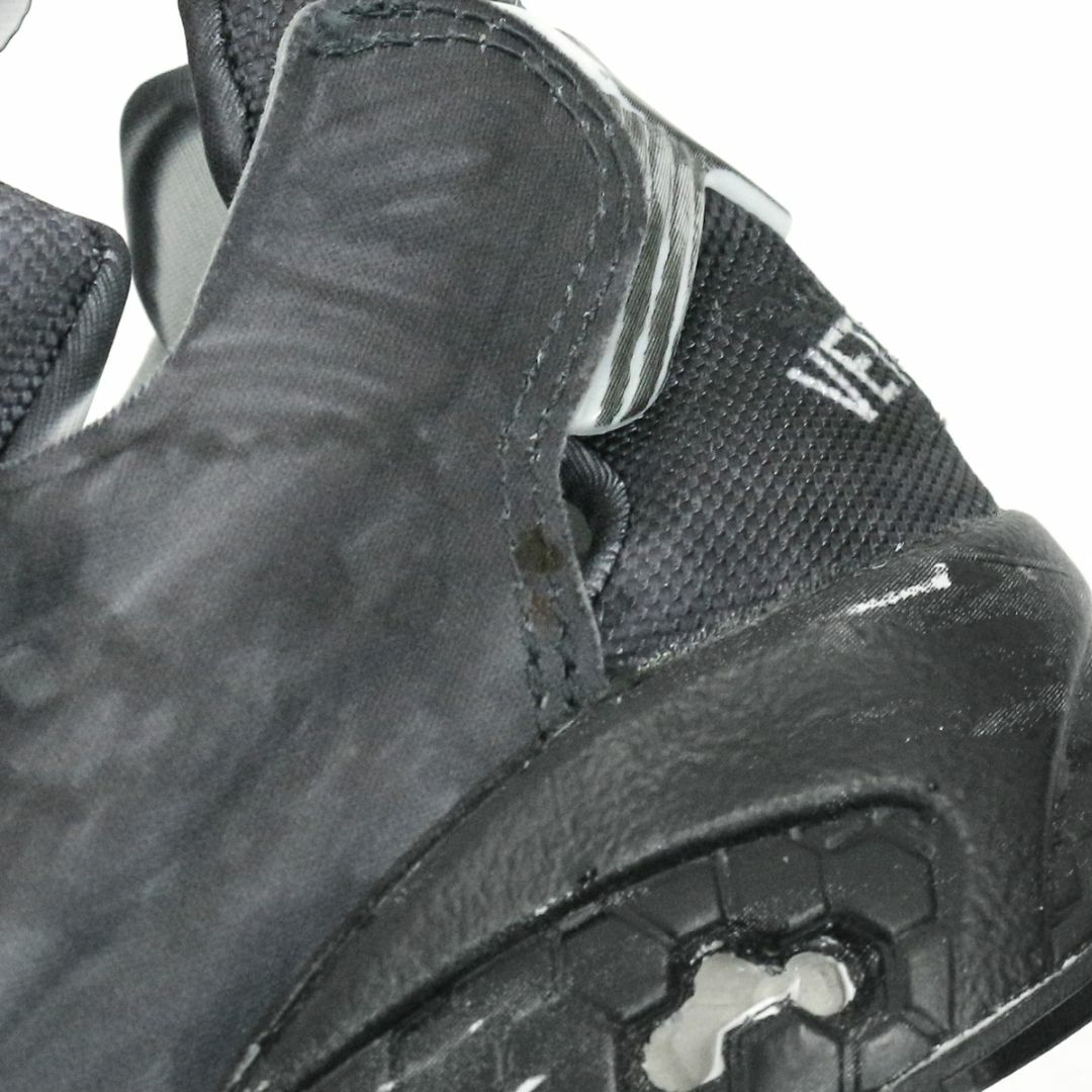 VETEMENTS(ヴェトモン)のリーボック × ヴェトモン 17AW インスタポンプフューリー スニーカー レディースの靴/シューズ(スニーカー)の商品写真