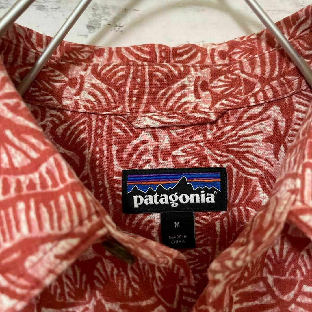 patagonia(パタゴニア)のpatagonia 総柄半袖シャツ お洒落 入手困難 激レア 人気 アウトドア メンズのトップス(シャツ)の商品写真